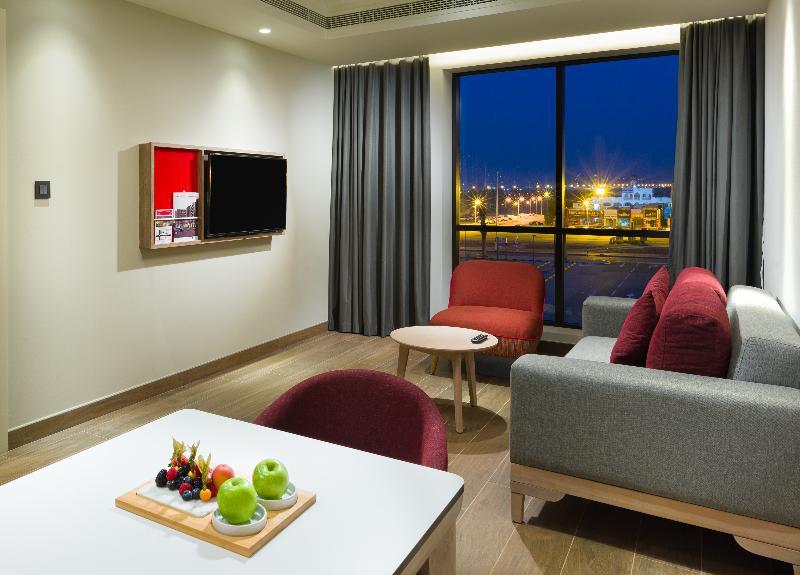 อินเตอร์ซิตี้โฮเต็ล นิซวา Hotel ภายนอก รูปภาพ